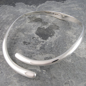Solid Silver Curved Choker Necklace - Otis Jaxon Silver Jewellery