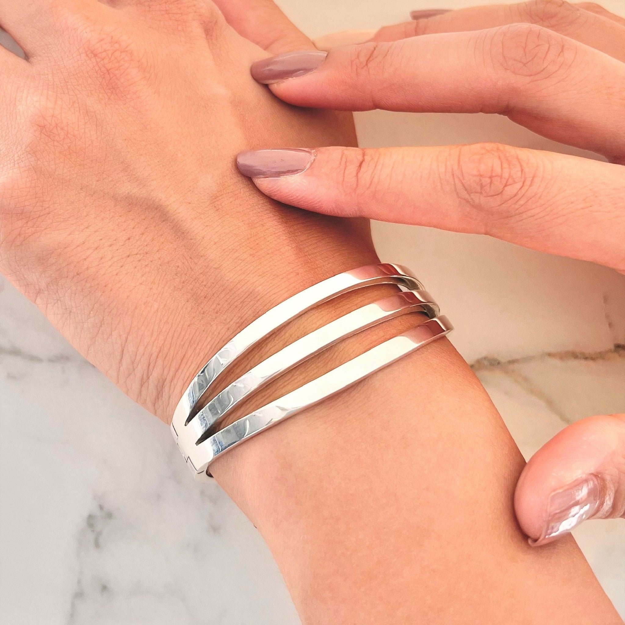 Sterling Silver Chunky Three Bar Hinged Bangle – Otis Jaxon Silver