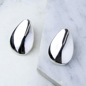 
            
                Load image into Gallery viewer, Teardrop Sterling Silver Stud Earrings
            
        