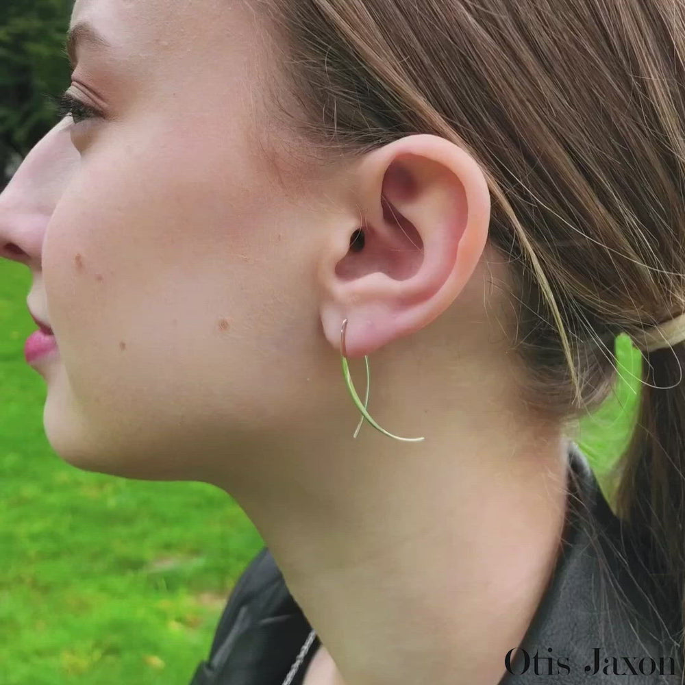 
            
                Load and play video in Gallery viewer, Rose Gold Wishbone Drop Earrings
            
        