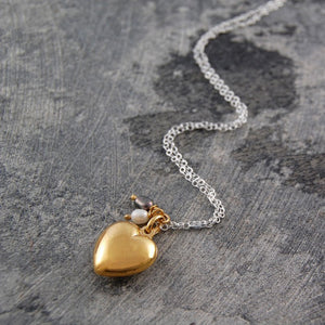 
            
                Load image into Gallery viewer, Sterling Silver Heart Locket Keepsake Necklace
            
        