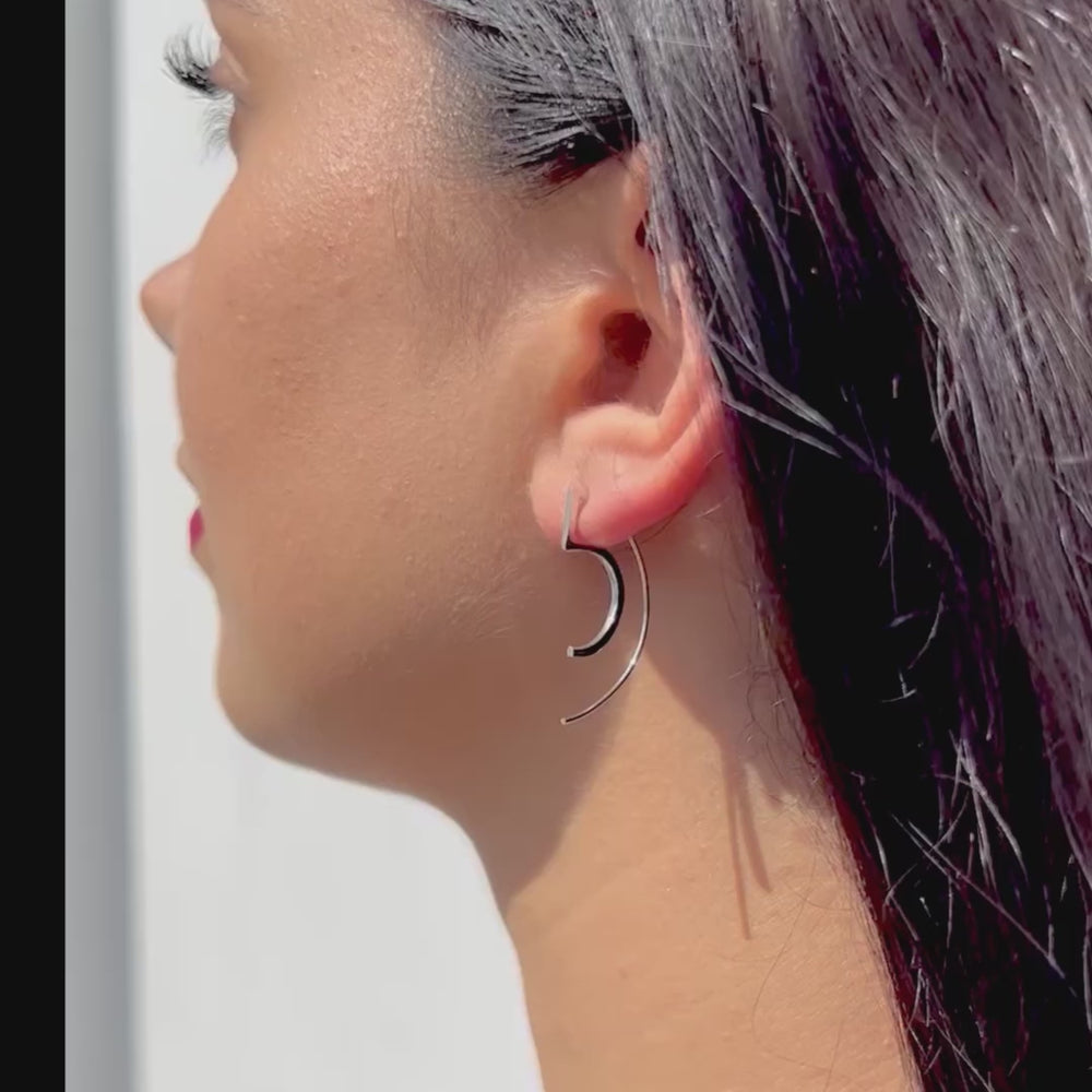 
            
                Load and play video in Gallery viewer, Modern Silver Minimalist Curved Drop Earring
            
        