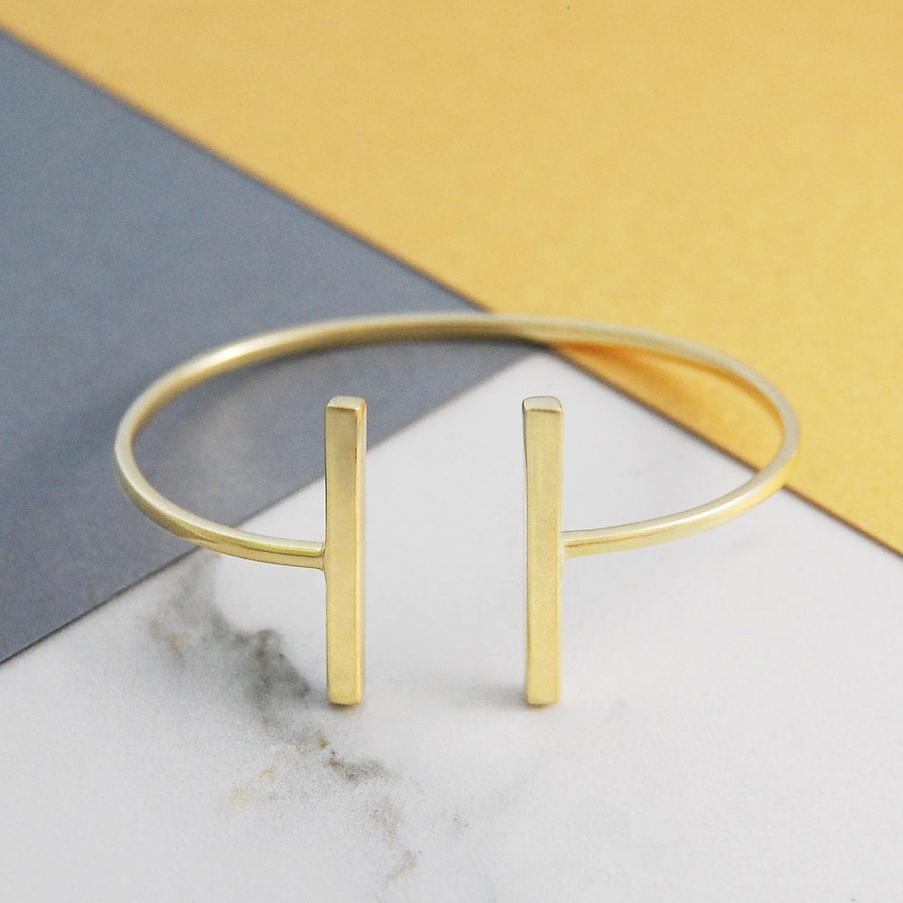 
            
                Load image into Gallery viewer, Bar Gold Silver Bangle - Otis Jaxon Silver Jewellery
            
        