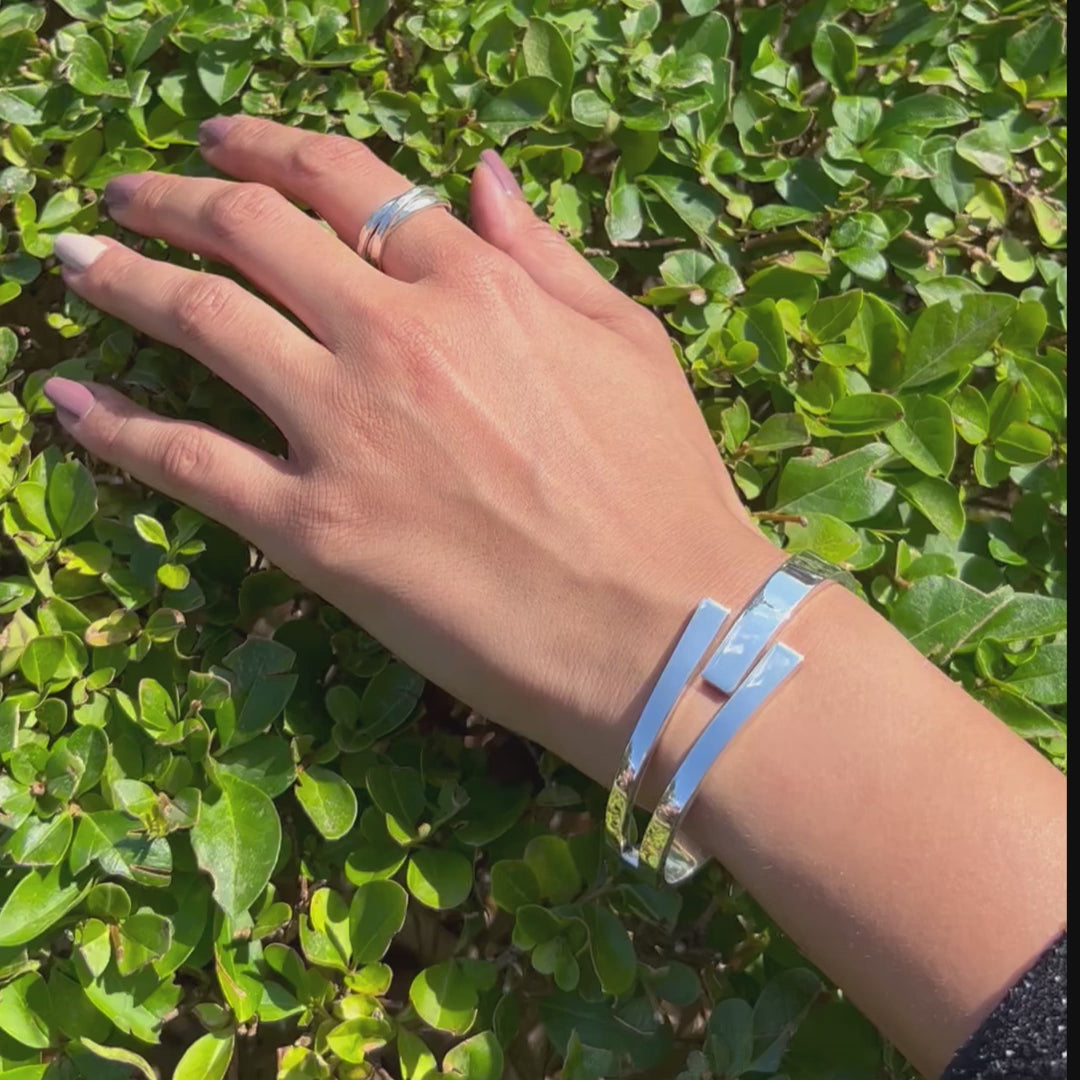 Solid Sterling Silver Chunky Interlaced Hinged Bangle