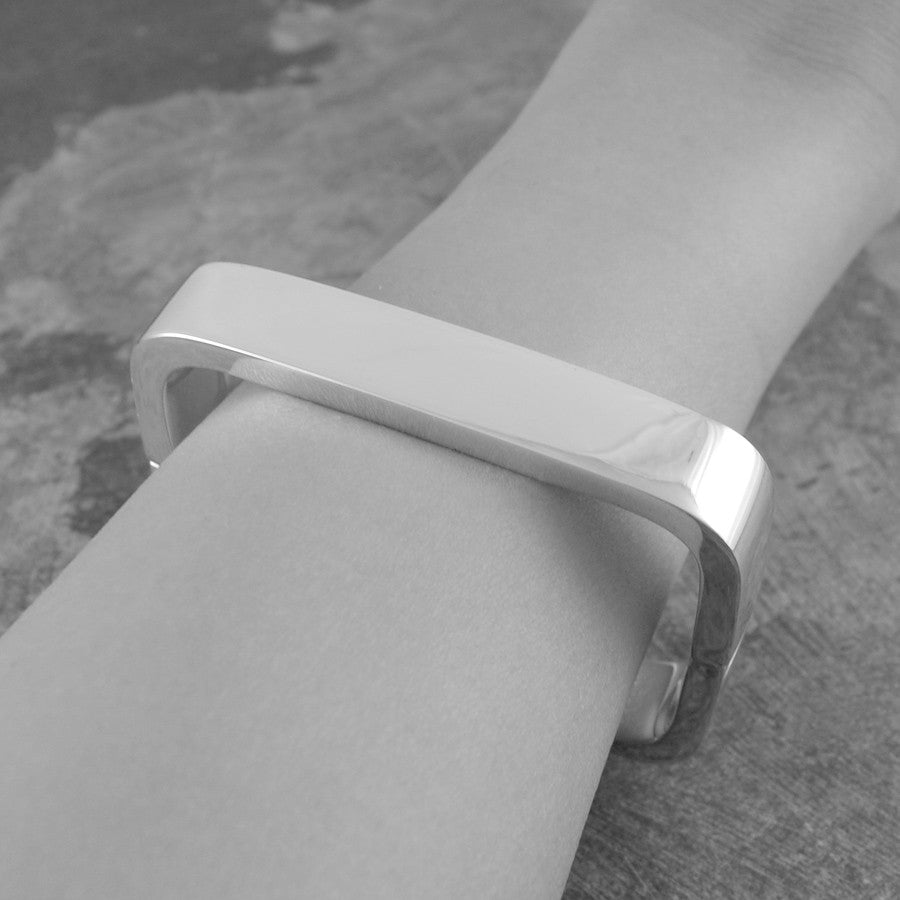 
            
                Load image into Gallery viewer, Rectangular Contemporary Silver Hinged Bangle - Otis Jaxon Silver Jewellery
            
        