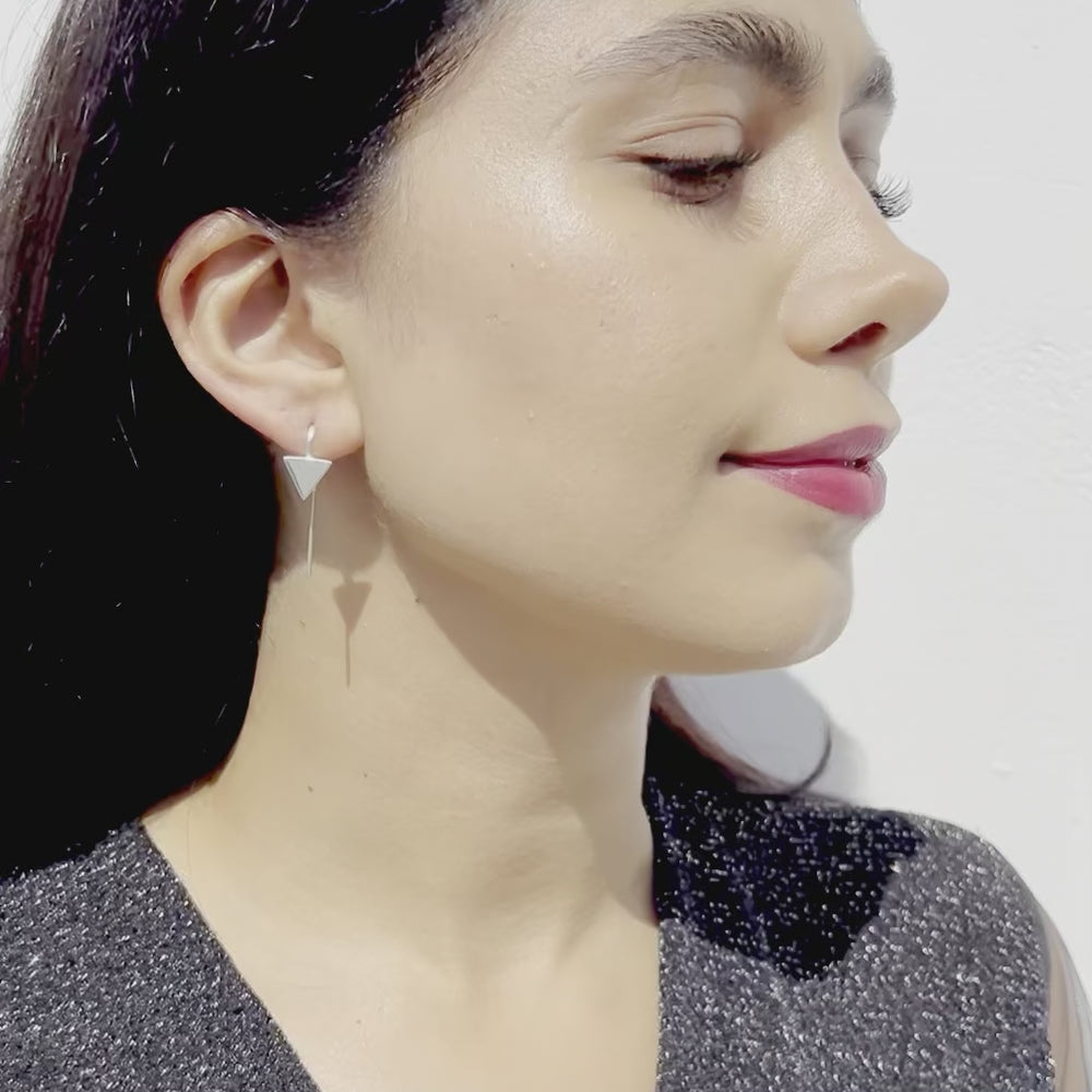 
            
                Load and play video in Gallery viewer, Triangle Geometric Drop Earrings - Otis Jaxon Silver Jewellery
            
        
