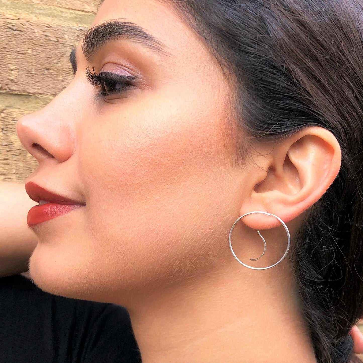 Simple Medium Wire Hoop Threader Earring