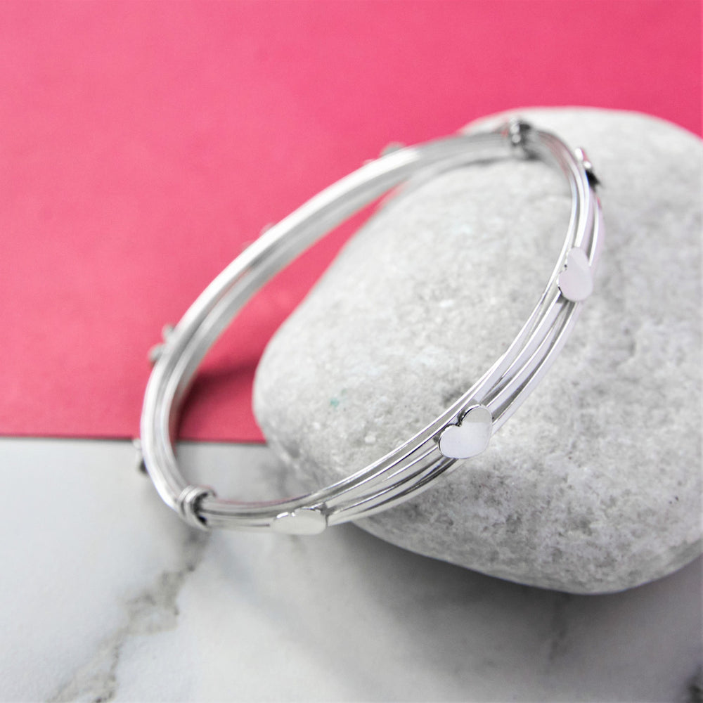 
            
                Load image into Gallery viewer, Wire Silver Heart Bangle - Otis Jaxon Silver Jewellery
            
        