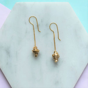 
            
                Load image into Gallery viewer, Gold Chain Drop Earrings
            
        