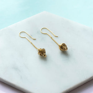 
            
                Load image into Gallery viewer, Gold Chain Drop Earrings
            
        