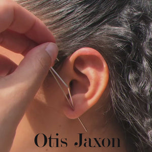 
            
                Load and play video in Gallery viewer, How to wear and fasten our ear pins and ear cuffs
            
        