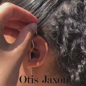 
            
                Load and play video in Gallery viewer, How to wear our zigzag gold drop earrings as an ear pin
            
        