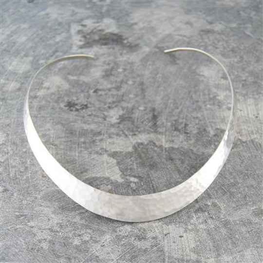 
            
                Load image into Gallery viewer, Chunky Silver Choker Necklace
            
        